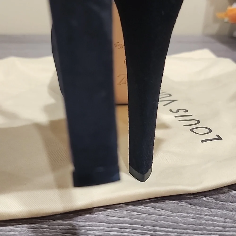 LOUIS VUITTON SUEDE 40 - Picture 6 of 9